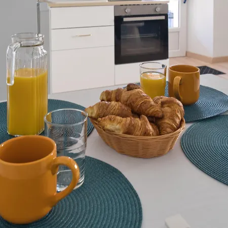 Maison Avec Piscine Privee - Perigord & Aubeterre Holiday home Saint-Paul-Lizonne